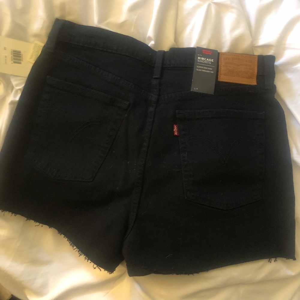 NWT Levi's Ribcage Shorts in Black Size 32
